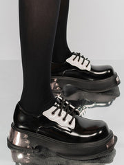 Vanissy - Chaussures à Plateforme Oxford pour Femme : Alliez Élégance Britannique et Style Goth avec Nos Derbies Noires à Talons Épais.